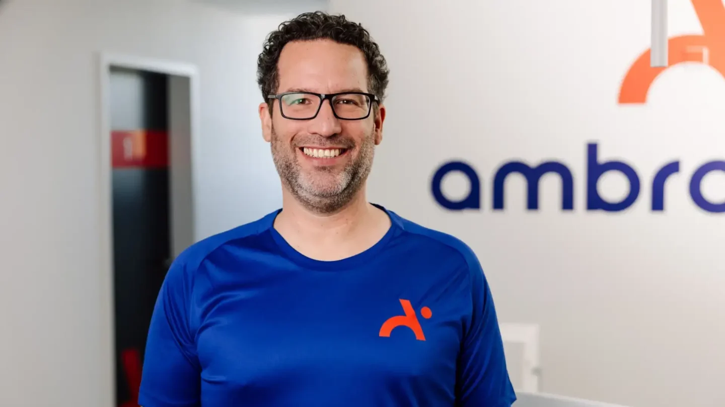 Portraitfoto Sebastian Ambrassat